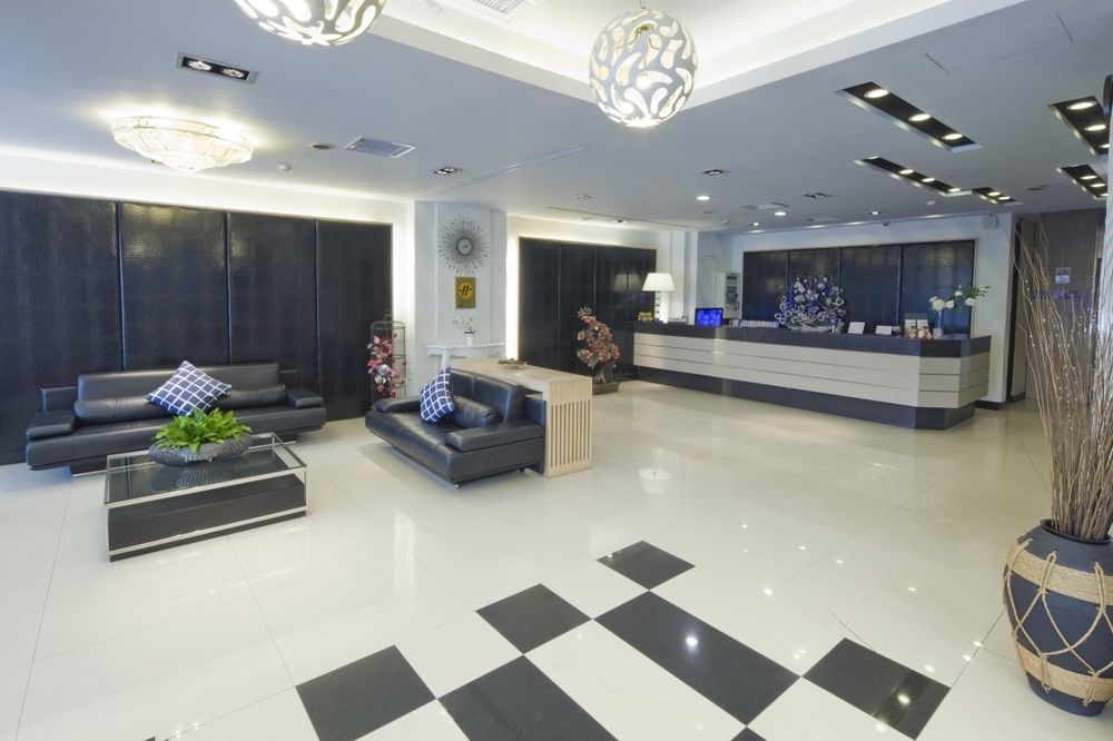 Just Enjoy Business Hotel Tajnan Kültér fotó